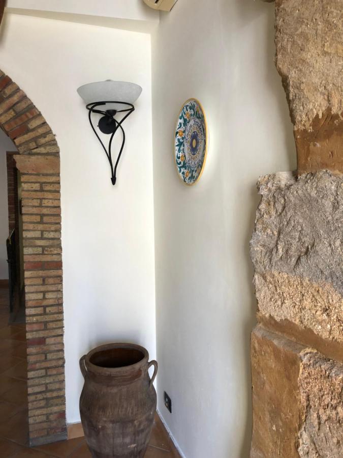 La Foresteria Agrigento Luaran gambar