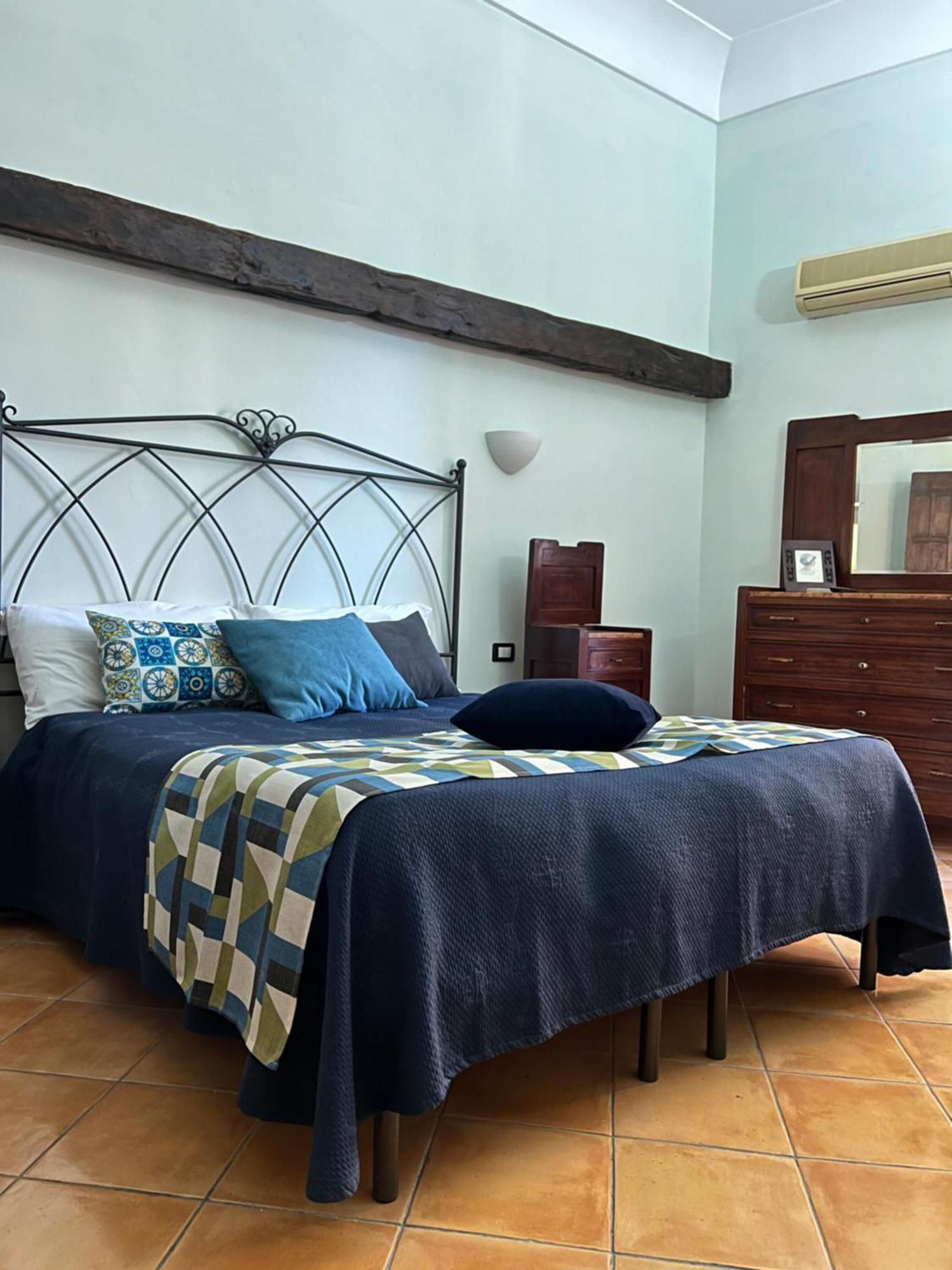 La Foresteria Agrigento Luaran gambar